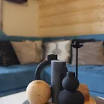 דירה 